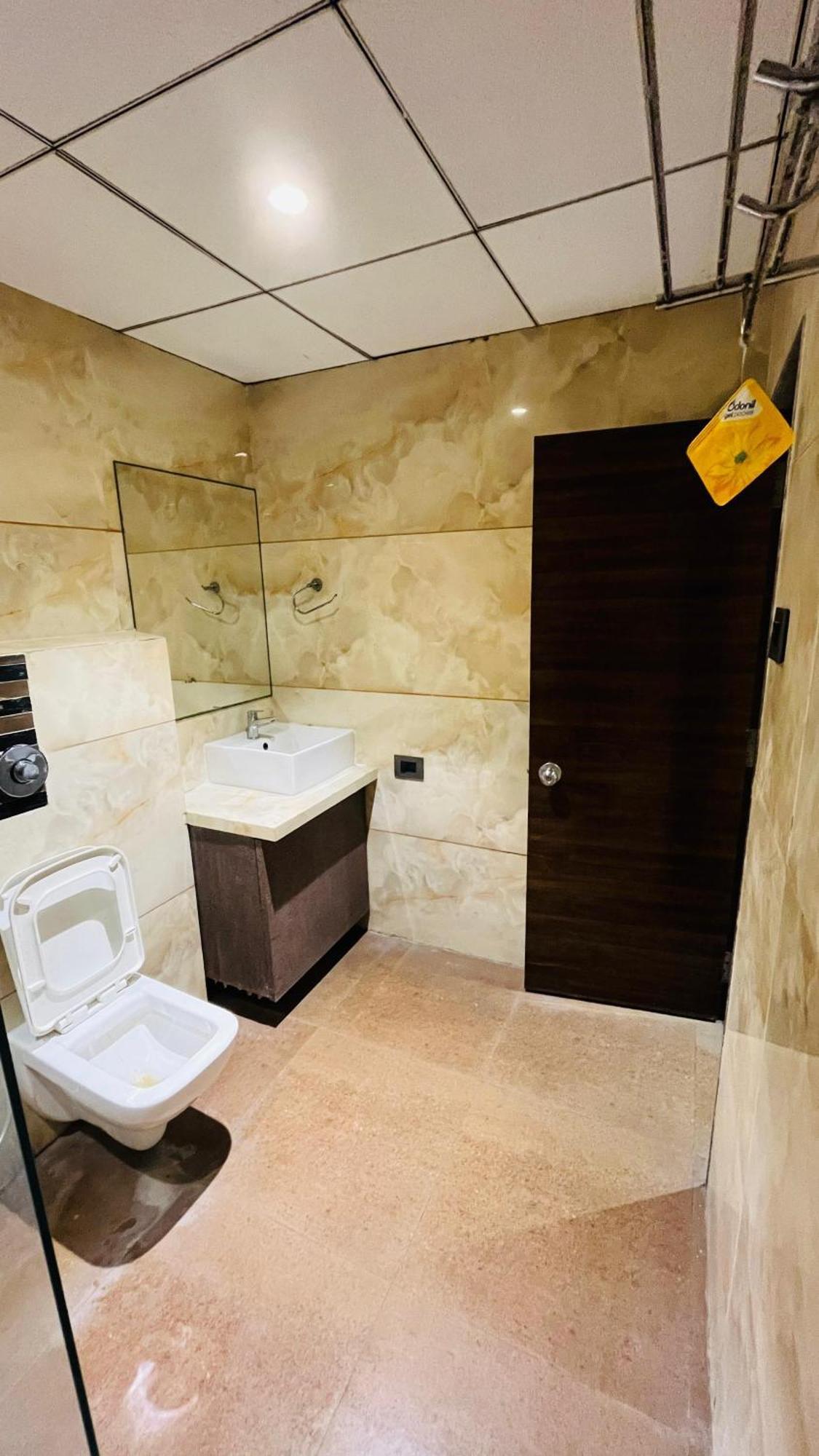 Hotel Elegant Inn Surat Luaran gambar
