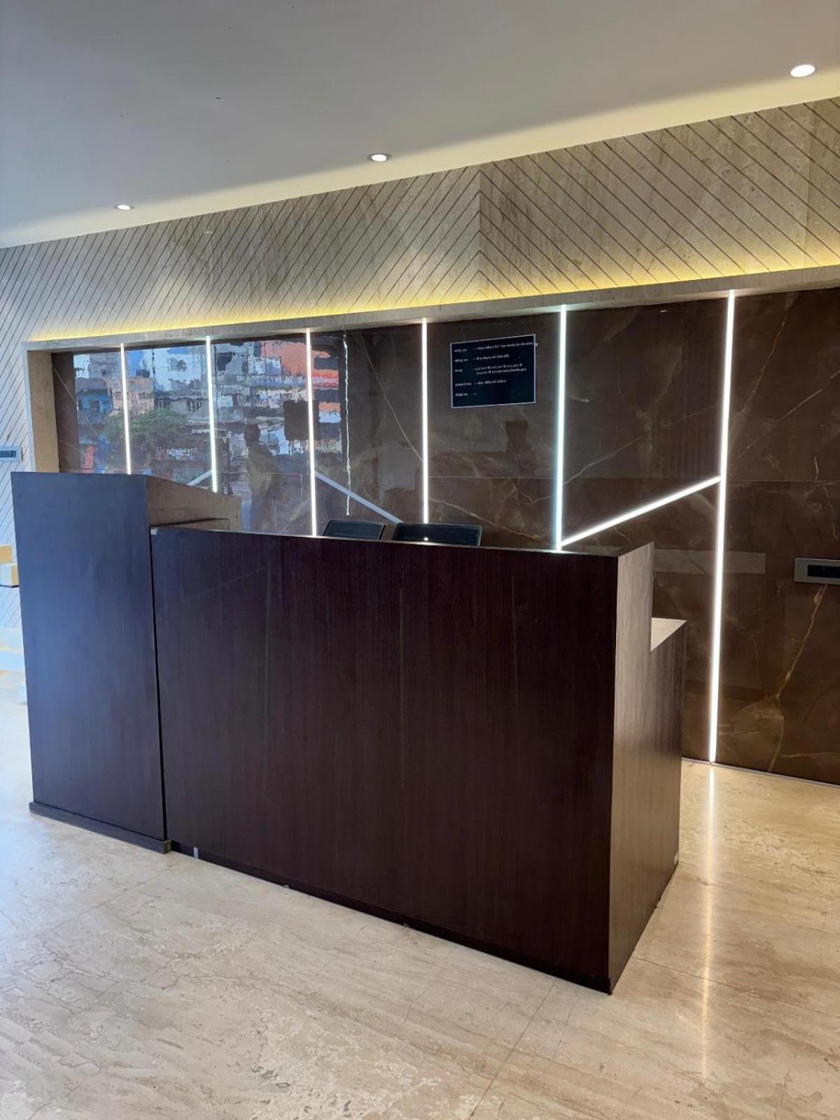 Hotel Elegant Inn Surat Luaran gambar