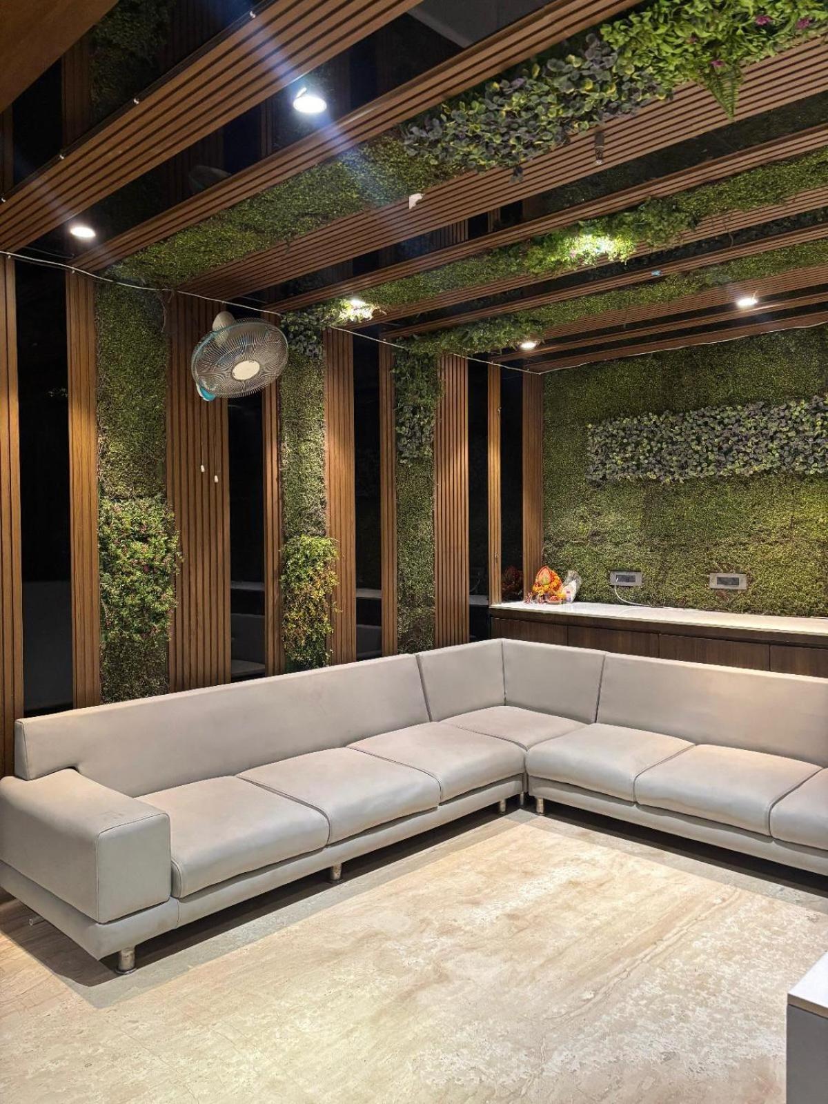 Hotel Elegant Inn Surat Luaran gambar