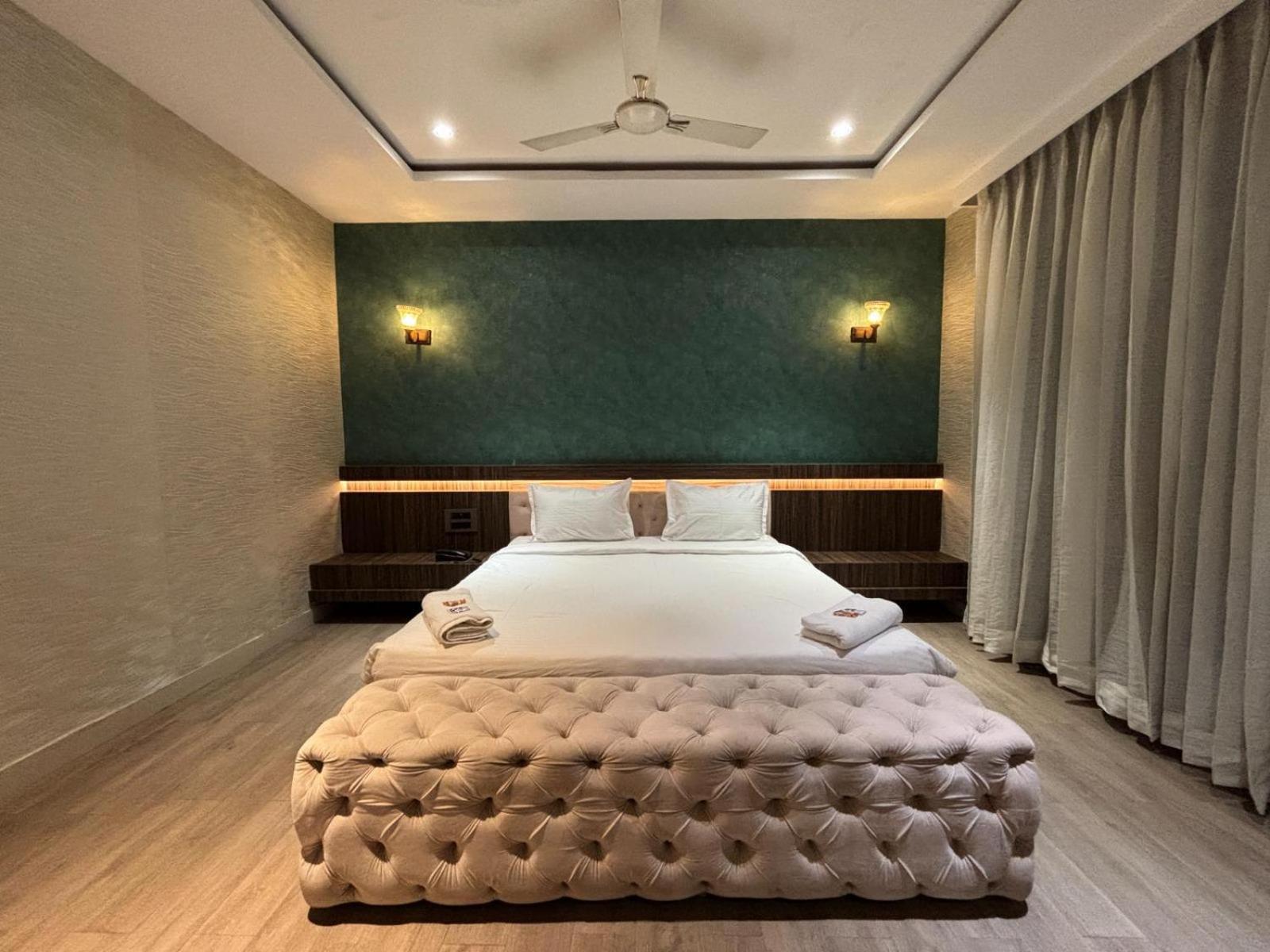 Hotel Elegant Inn Surat Luaran gambar